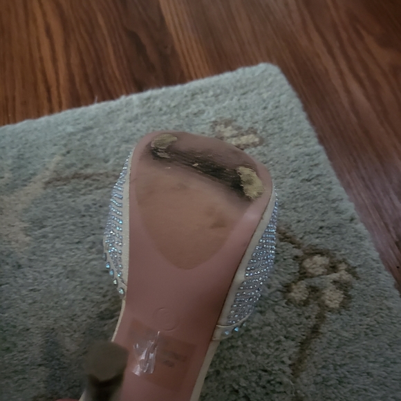 Coloriffics sparkly high heels. Size 6 - Picture 6 of 7